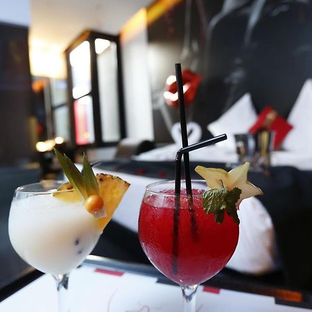 Hotel Loob Madrid (Adults Only) ตอร์เรคอน เด อาร์ดอซ ภายนอก รูปภาพ