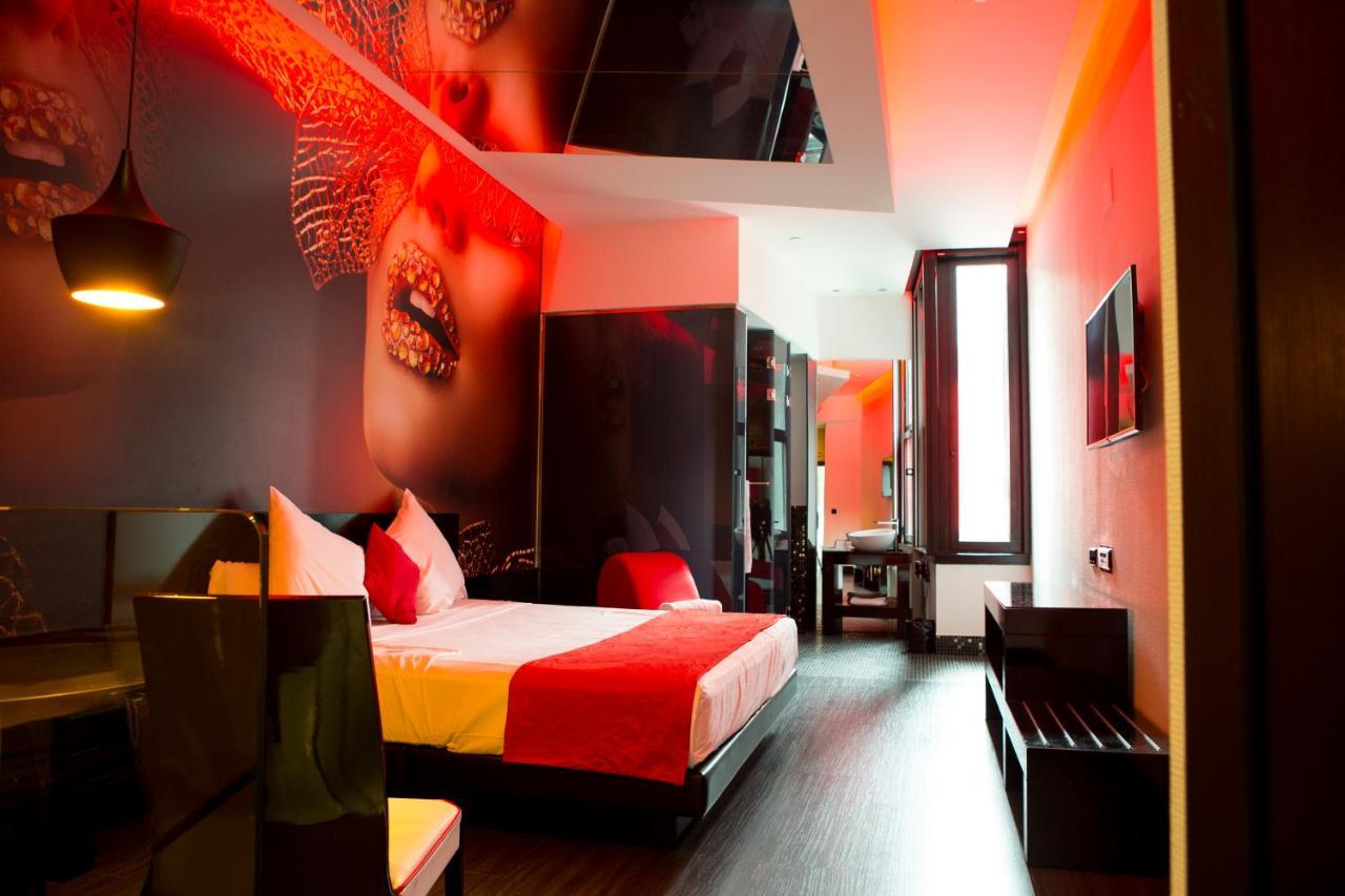 Hotel Loob Madrid (Adults Only) ตอร์เรคอน เด อาร์ดอซ ภายนอก รูปภาพ
