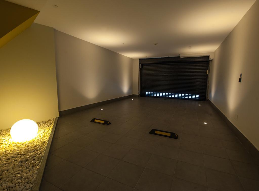 Hotel Loob Madrid (Adults Only) ตอร์เรคอน เด อาร์ดอซ ภายนอก รูปภาพ