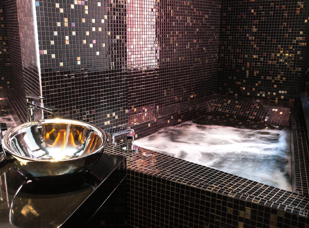 Hotel Loob Madrid (Adults Only) ตอร์เรคอน เด อาร์ดอซ ห้อง รูปภาพ
