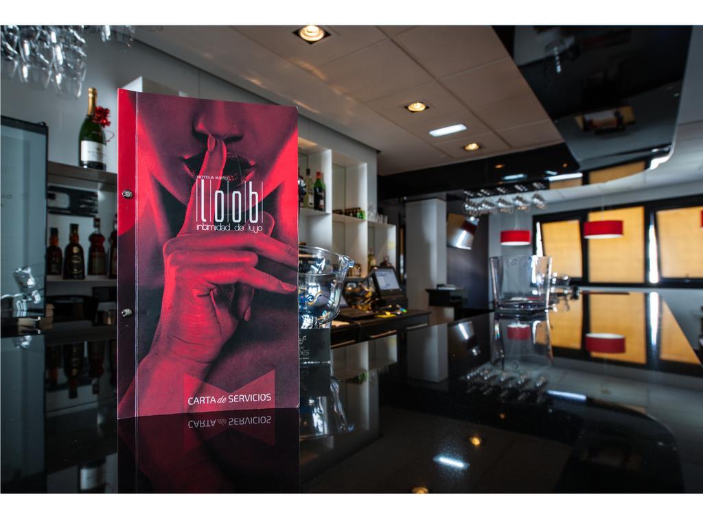 Hotel Loob Madrid (Adults Only) ตอร์เรคอน เด อาร์ดอซ ภายนอก รูปภาพ