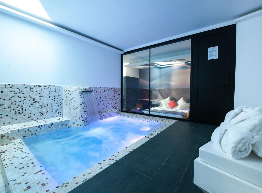 Hotel Loob Madrid (Adults Only) ตอร์เรคอน เด อาร์ดอซ ห้อง รูปภาพ