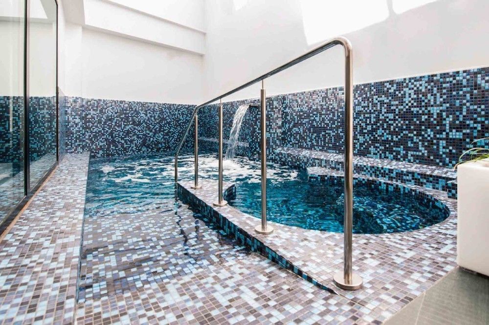 Hotel Loob Madrid (Adults Only) ตอร์เรคอน เด อาร์ดอซ ภายนอก รูปภาพ