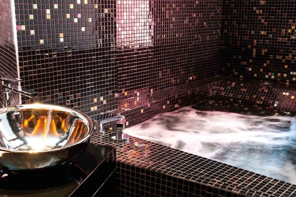 Hotel Loob Madrid (Adults Only) ตอร์เรคอน เด อาร์ดอซ ภายนอก รูปภาพ