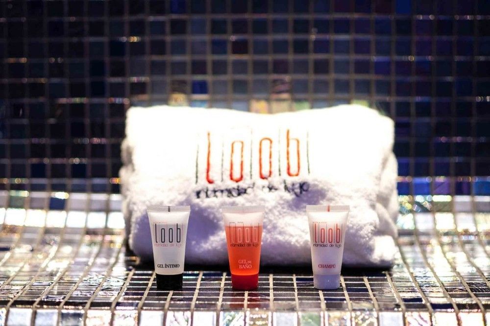 Hotel Loob Madrid (Adults Only) ตอร์เรคอน เด อาร์ดอซ ภายนอก รูปภาพ